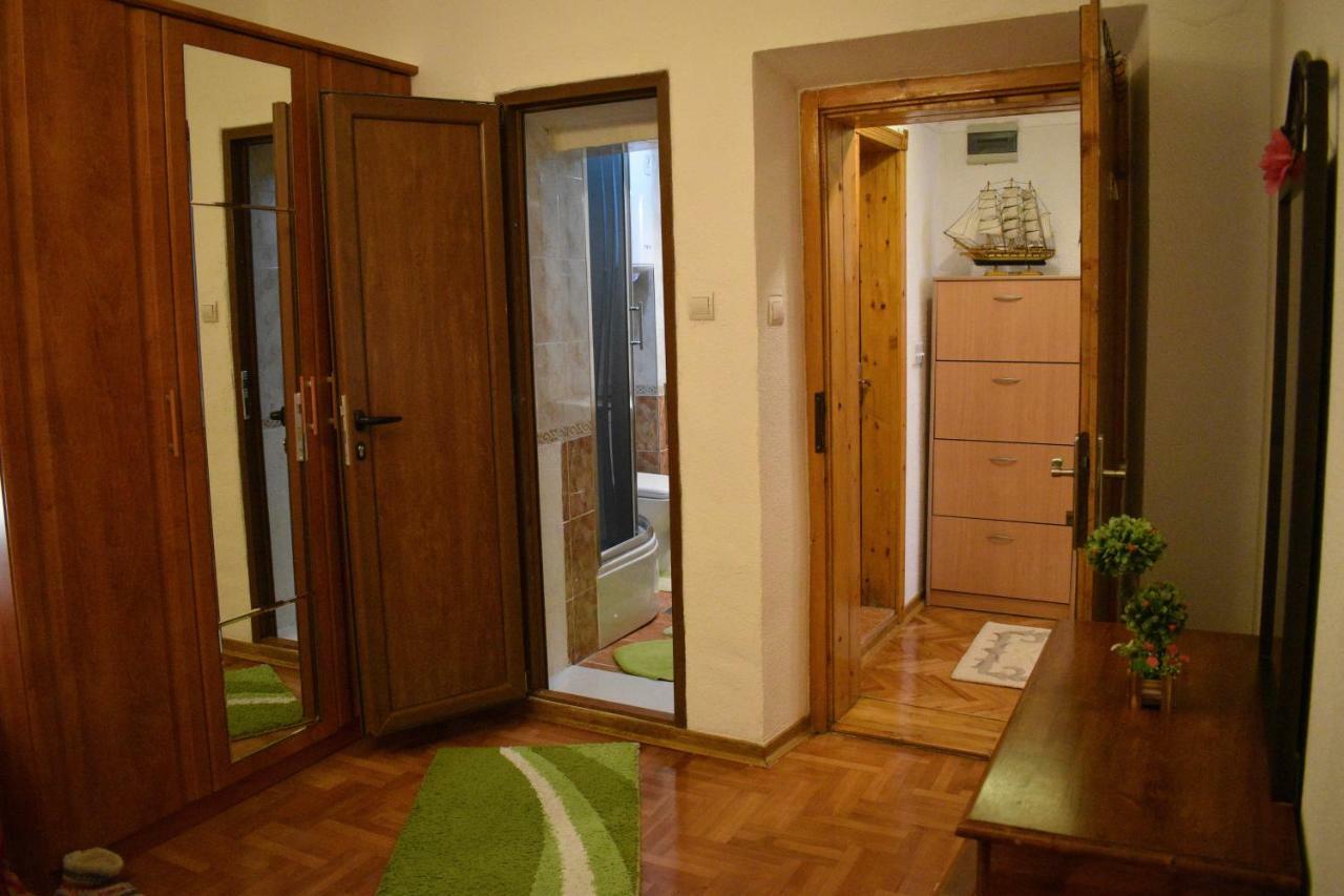 Guest House Alea Улцинь Экстерьер фото