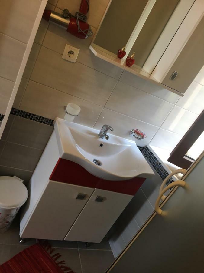 Guest House Alea Улцинь Экстерьер фото